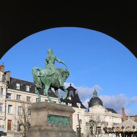 Le Scandinave, Proche Bord De Loire オルレアン エクステリア 写真