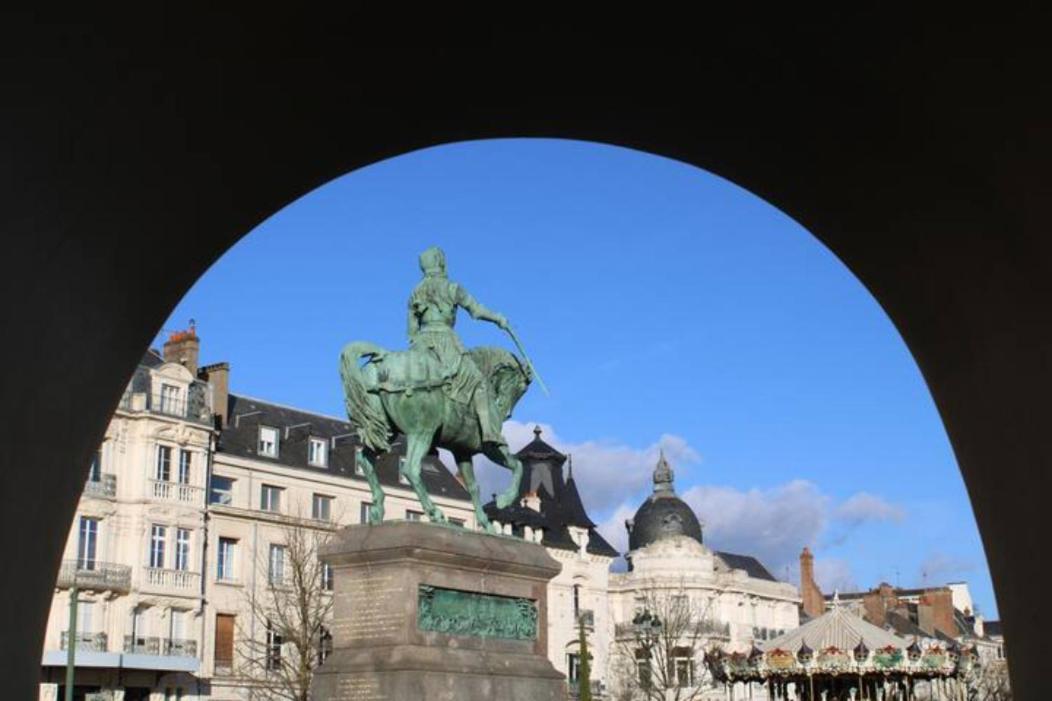 Le Scandinave, Proche Bord De Loire オルレアン エクステリア 写真